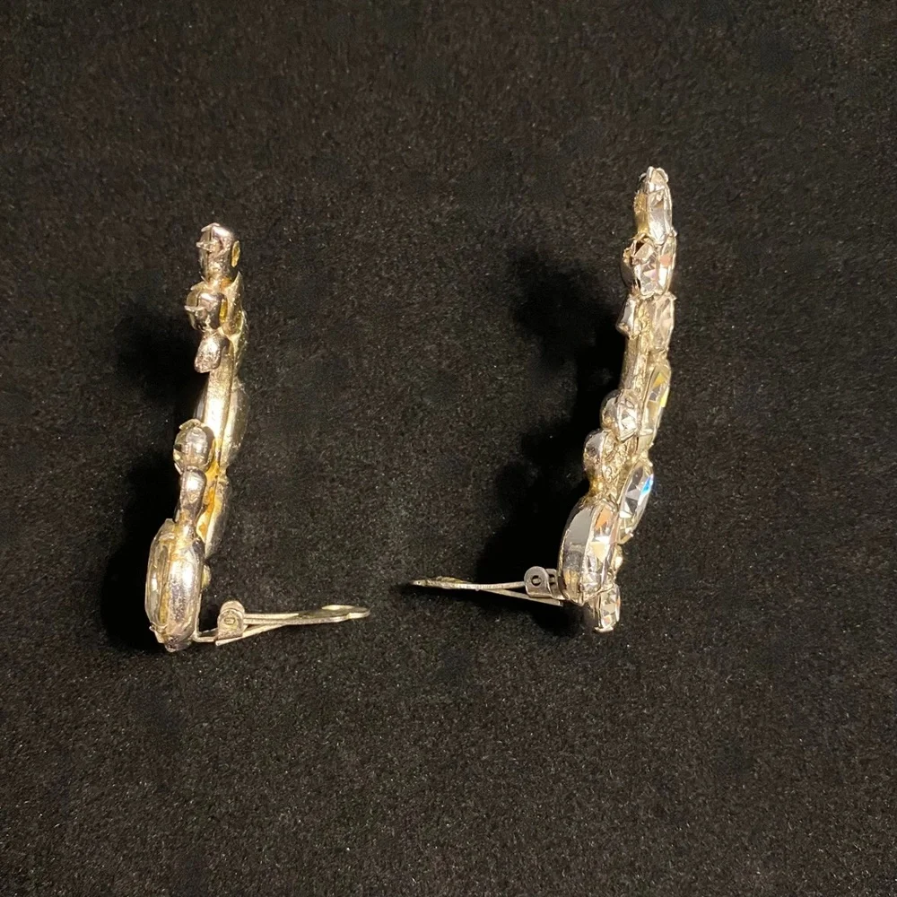 Vintage 1960's Trafari Clip-On Earrings or Dress Clips, Crystal Rhinestones - Picture 6 of 7